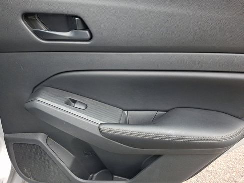 Used 2024 Nissan Altima 2.5 SV FWD image 14