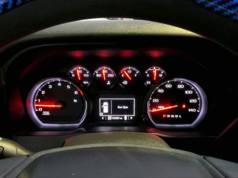 Used 2020 Chevrolet Silverado 1500 Custom w/ Custom Value Package image 23