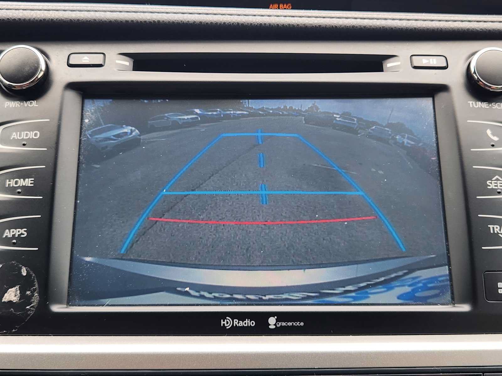Used 2014 Toyota Highlander XLE FWD image 16