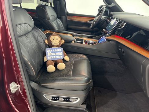 Used 2024 Jeep Grand Wagoneer L Series III image 26