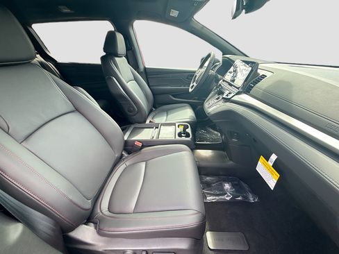 New 2026 Honda Odyssey Sport-L image 23