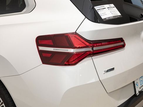 New 2026 BMW X3 xDrive30 w/ Premium Package image 9
