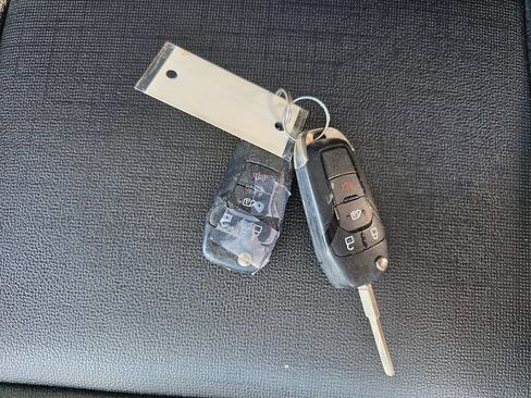 Used 2020 Ford Transit 250 Medium Roof w/ Load Area Protection Package image 22