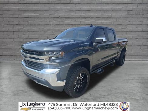 Used 2021 Chevrolet Silverado 1500 LT w/ Convenience Package II AWD/4WD image 8