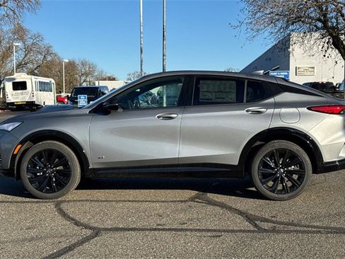 New 2026 Buick Envista Sport Touring image 7