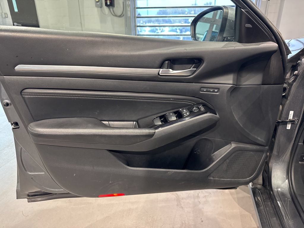 Used 2020 Nissan Altima 2.5 Platinum AWD/4WD image 10