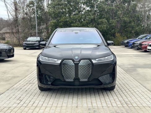 Certified 2025 BMW iX xDrive50 image 11