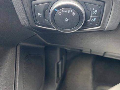 Used 2017 Ford Focus SE image 16