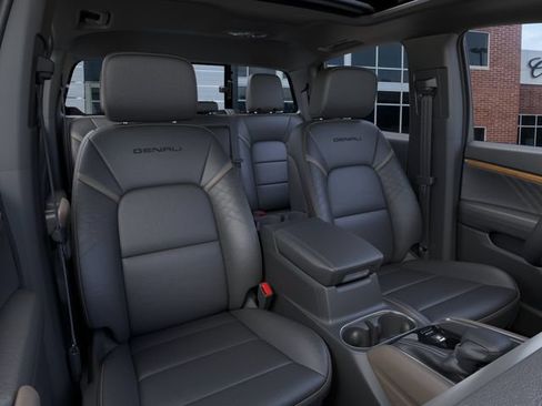 New 2026 GMC Canyon Denali w/ LPO, Denali Black Edition AWD/4WD image 16