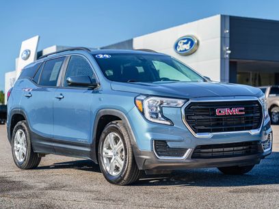 Used 2024 GMC Terrain SLE w/ Driver Convenience Package