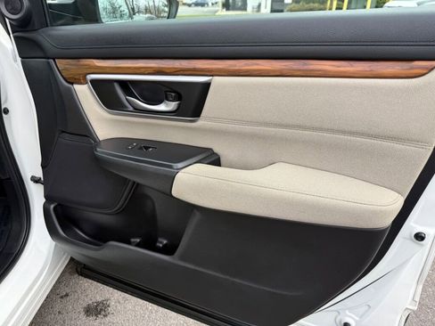 Used 2017 Honda CR-V EX image 27