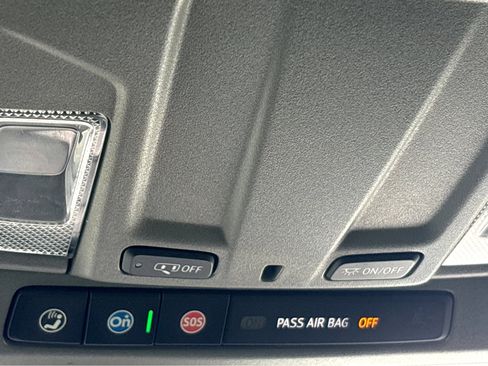 Used 2023 Chevrolet Silverado 1500 Custom image 22