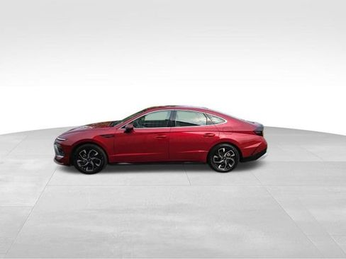 Used 2025 Hyundai Sonata SEL FWD image 4