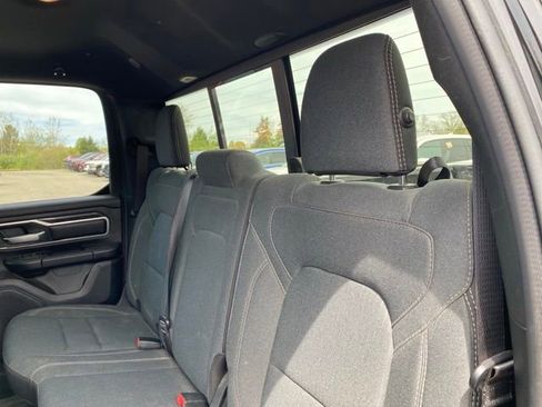 Used 2022 RAM 1500 Big Horn AWD/4WD image 3