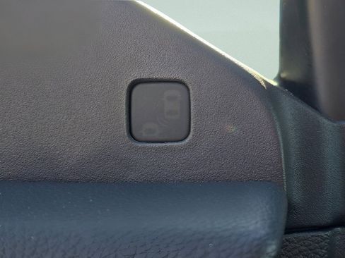 Used 2024 Honda Ridgeline Sport image 14