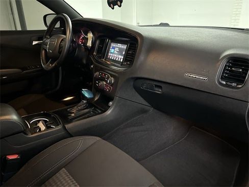 Used 2021 Dodge Charger SXT w/ Blacktop Package image 62