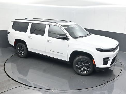New 2026 Jeep Grand Wagoneer L Limited w/ Premium Group II AWD/4WD image 36