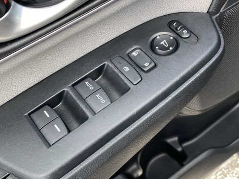 Used 2017 Honda CR-V EX image 18