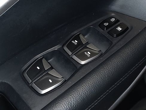 Used 2015 Hyundai Santa Fe Sport image 27