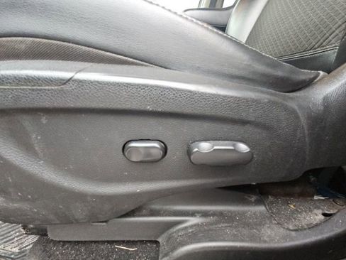 Used 2018 Buick Encore Sport Touring image 12