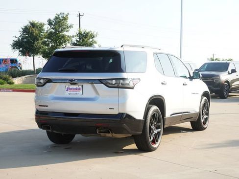Used 2021 Chevrolet Traverse Premier w/ Redline Edition AWD/4WD image 9