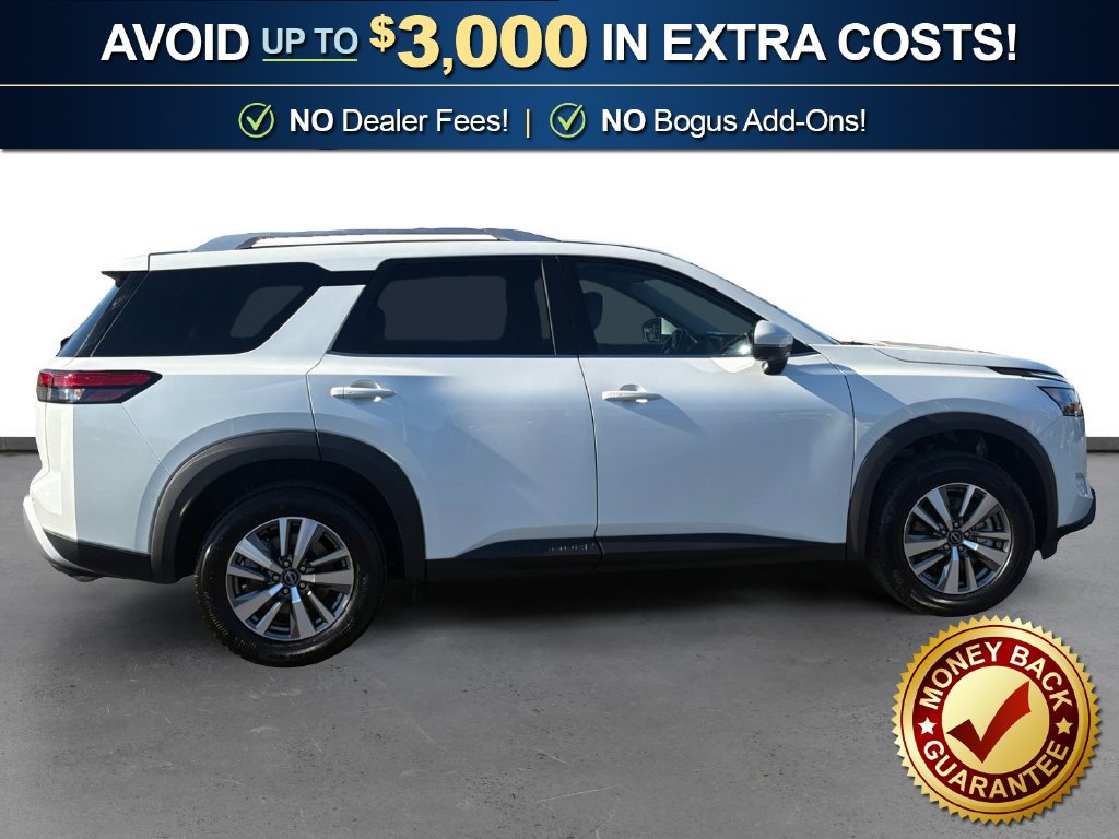 Used 2025 Nissan Pathfinder SL AWD/4WD image 8