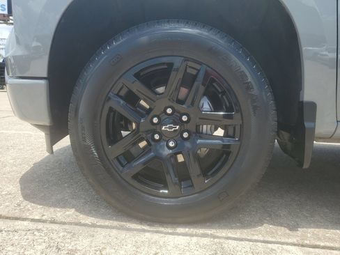Used 2024 Chevrolet Silverado 1500 Custom AWD/4WD image 7