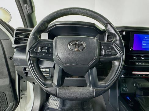 Used 2025 Toyota Tundra SR w/ SR Tow Package AWD/4WD image 15
