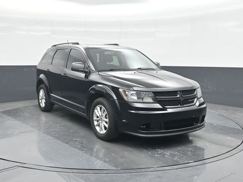Used 2020 Dodge Journey SE w/ SE Popular Equipment Group image 8