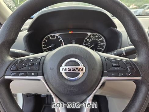 Used 2022 Nissan Altima 2.5 SV FWD image 24