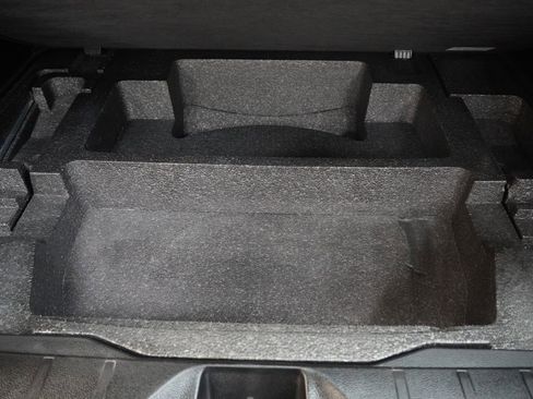 Used 2015 Subaru Forester 2.5i w/ Alloy Wheel Package AWD/4WD image 10