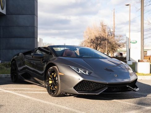Used 2016 Lamborghini Huracan LP 610-4 image 1