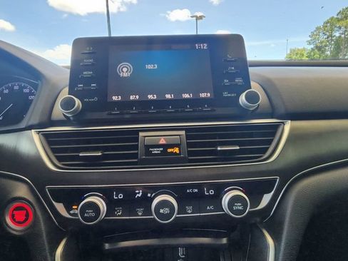 Used 2018 Honda Accord LX image 26