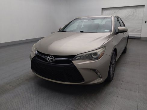 Used 2016 Toyota Camry SE image 15