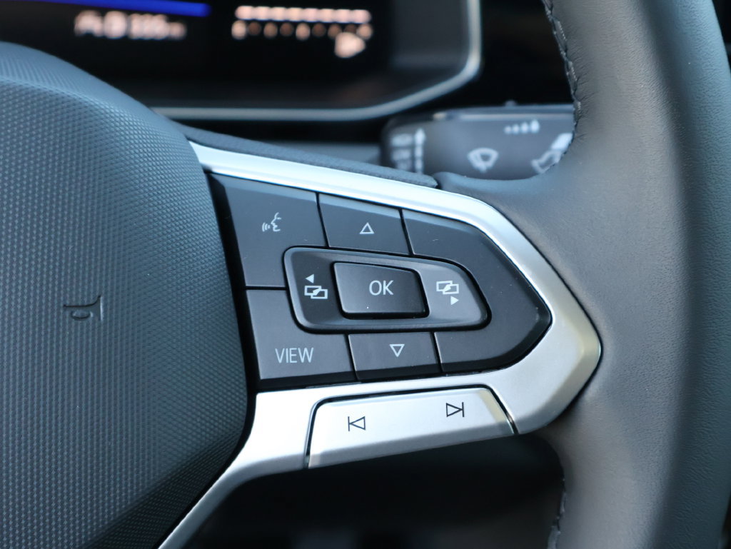 Certified 2026 Volkswagen Jetta SE FWD image 28