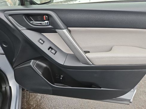 Used 2014 Subaru Forester 2.5i Limited image 18