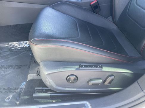 Used 2019 Volkswagen Jetta GLI image 19