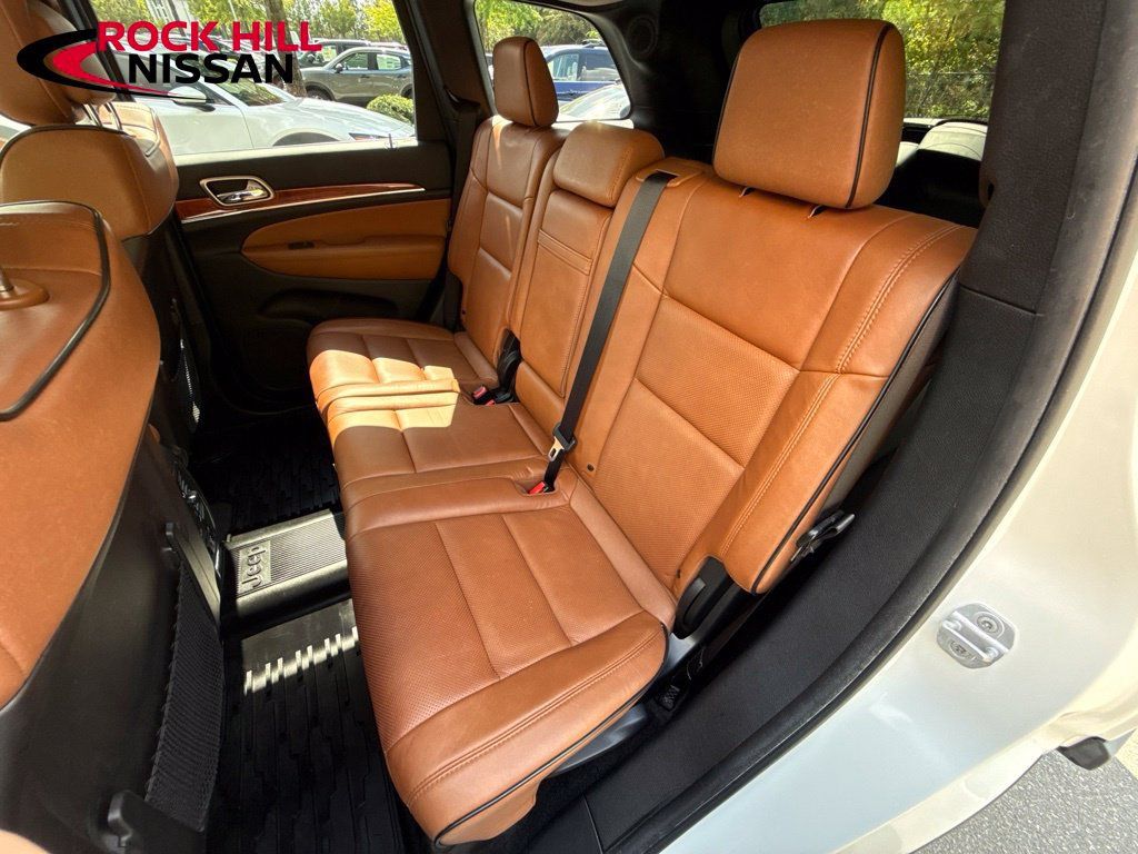 Used 2012 Jeep Grand Cherokee Overland AWD/4WD image 28