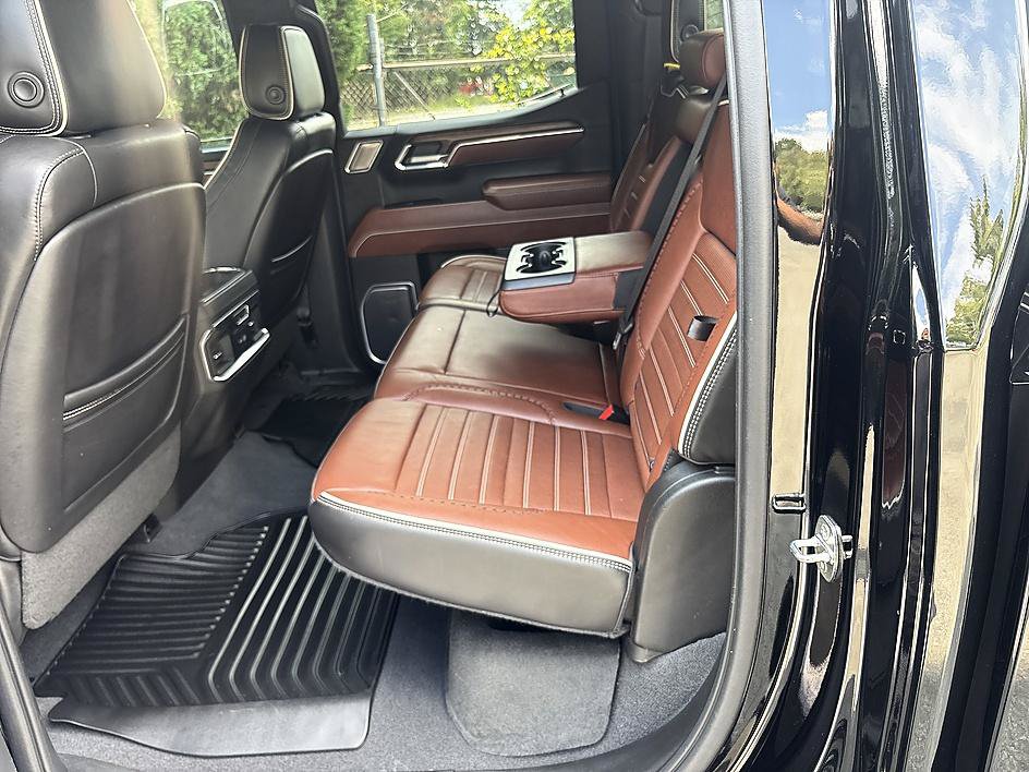 Used 2023 GMC Sierra 1500 Denali Ultimate AWD/4WD image 12