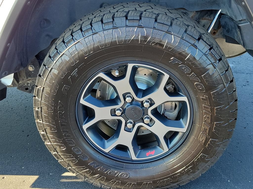 Used 2019 Jeep Wrangler Unlimited Rubicon AWD/4WD image 5