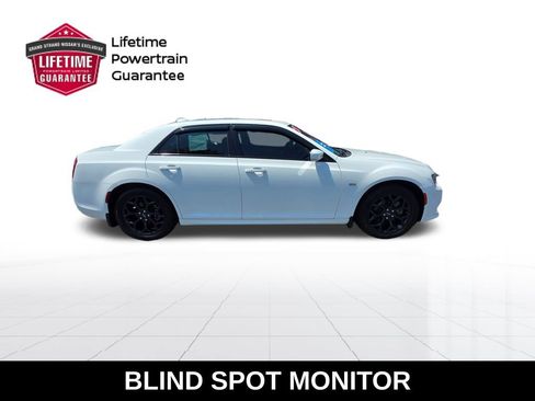 Used 2021 Chrysler 300 Touring L w/ Popular Equipment Group AWD/4WD image 7