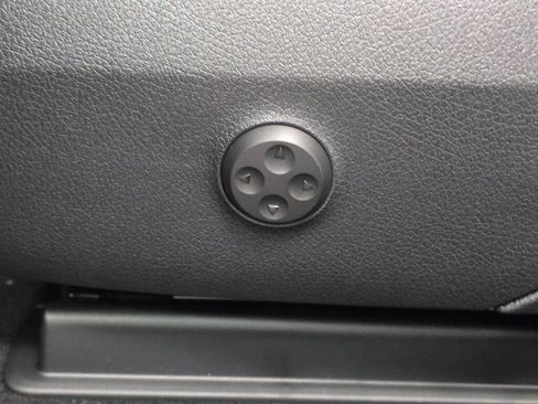 New 2026 Mercedes-Benz GLC 300 4MATIC image 21