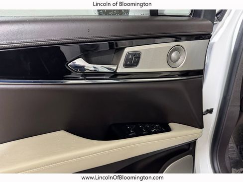 Certified 2021 Lincoln Nautilus Black Label image 15