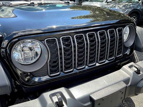 Used 2024 Jeep Gladiator Sport image 61