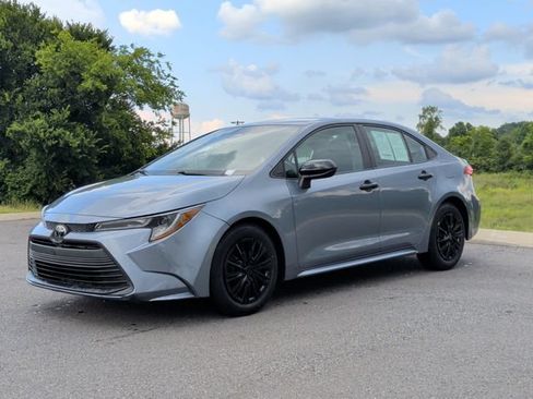 Used 2023 Toyota Corolla LE FWD image 19