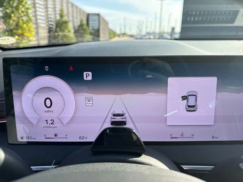 New 2026 Genesis GV70 2.5T Sport Prestige AWD/4WD image 18
