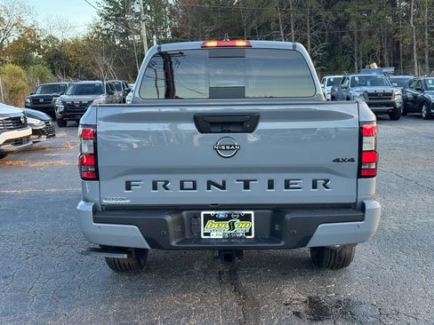 New 2026 Nissan Frontier SV w/ All-Weather Content Package AWD/4WD image 4