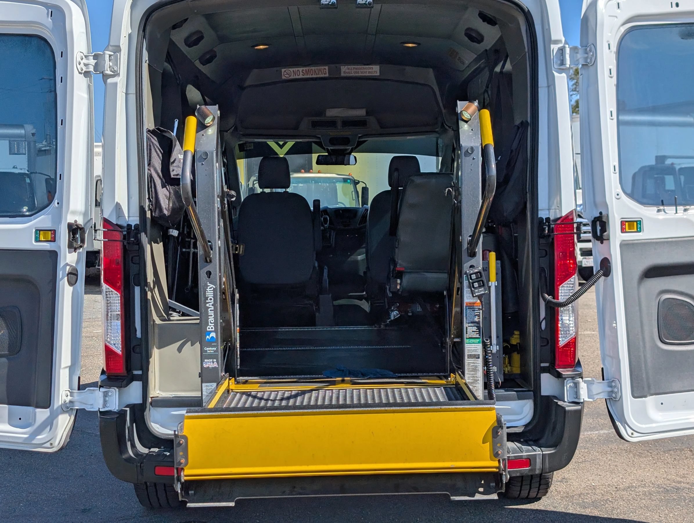 Used 2019 Ford Transit 150 130 Medium Roof RWD image 14