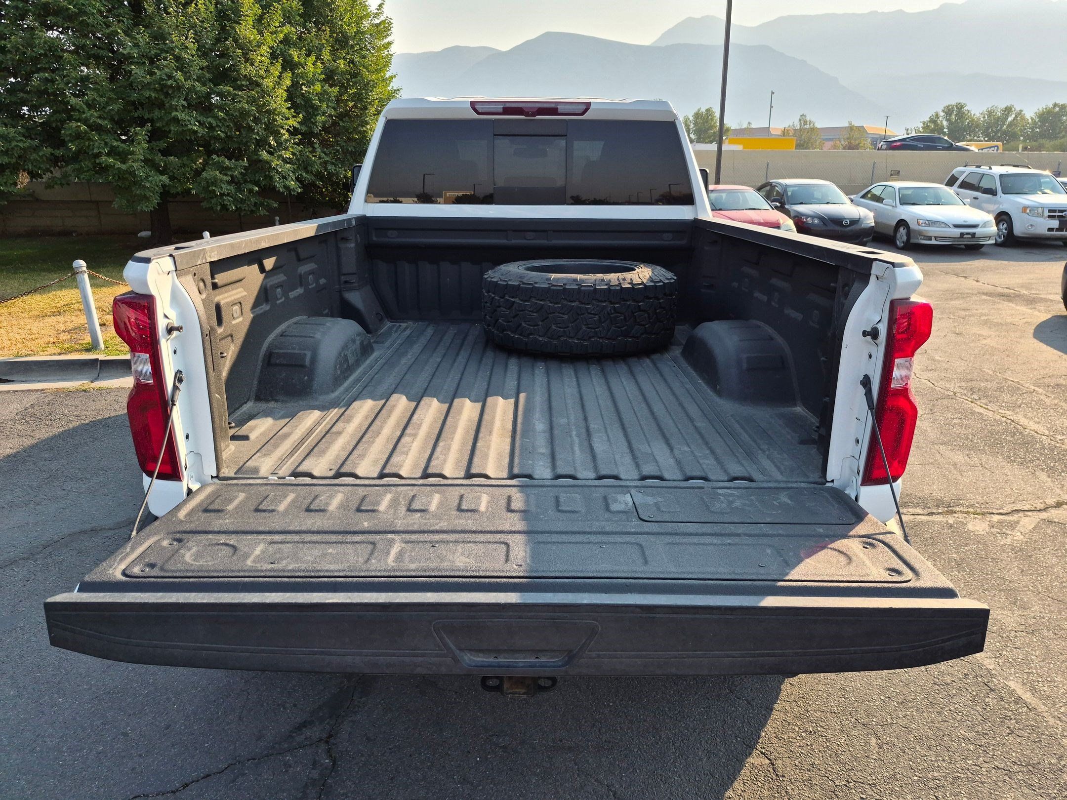 Used 2021 Chevrolet Silverado 2500 LTZ w/ LTZ Plus Package AWD/4WD image 28