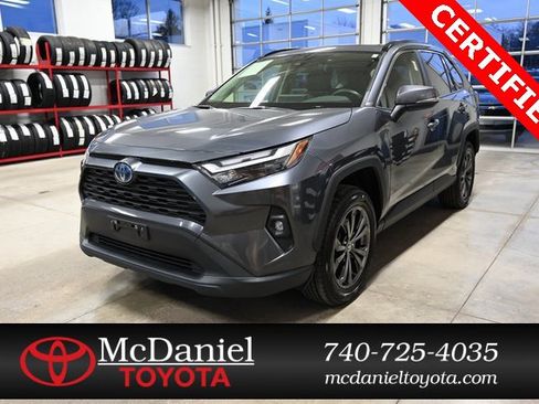 Used 2023 Toyota RAV4 XLE Premium image 1